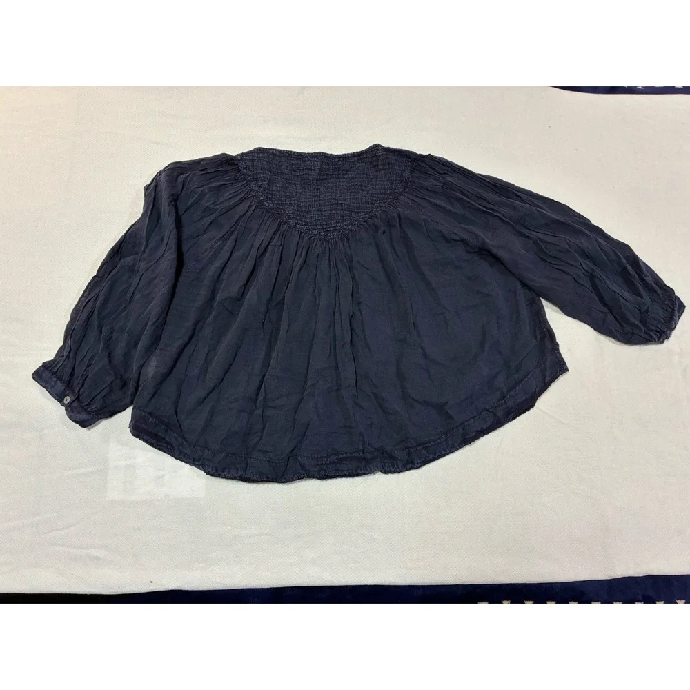 We The Free People Women's Small Boho Button Up Blouse Navy Blue‎ Smocked Gauze